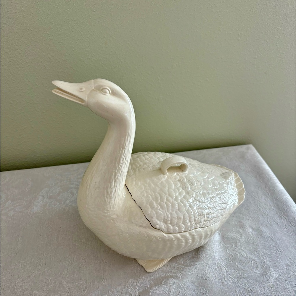 RARE Duck Serving Dish Sittre Ceramic Production Inc.